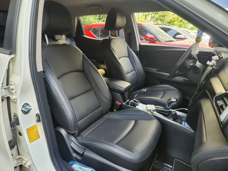 SsangYong (KGM) Tivoli 12