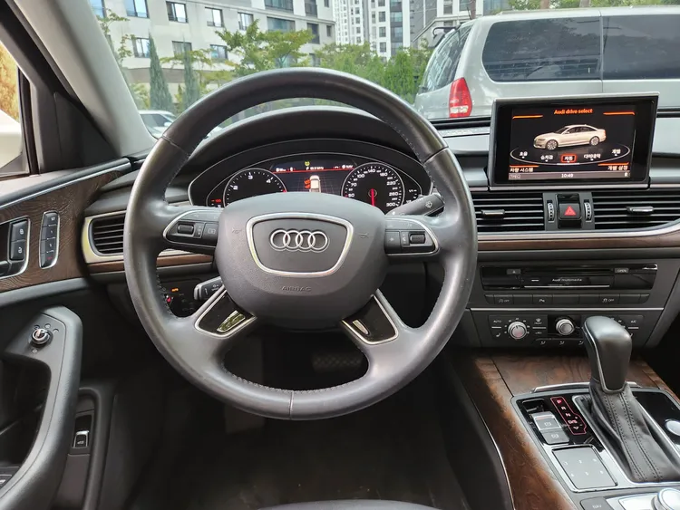 Audi A6 (C7) 14