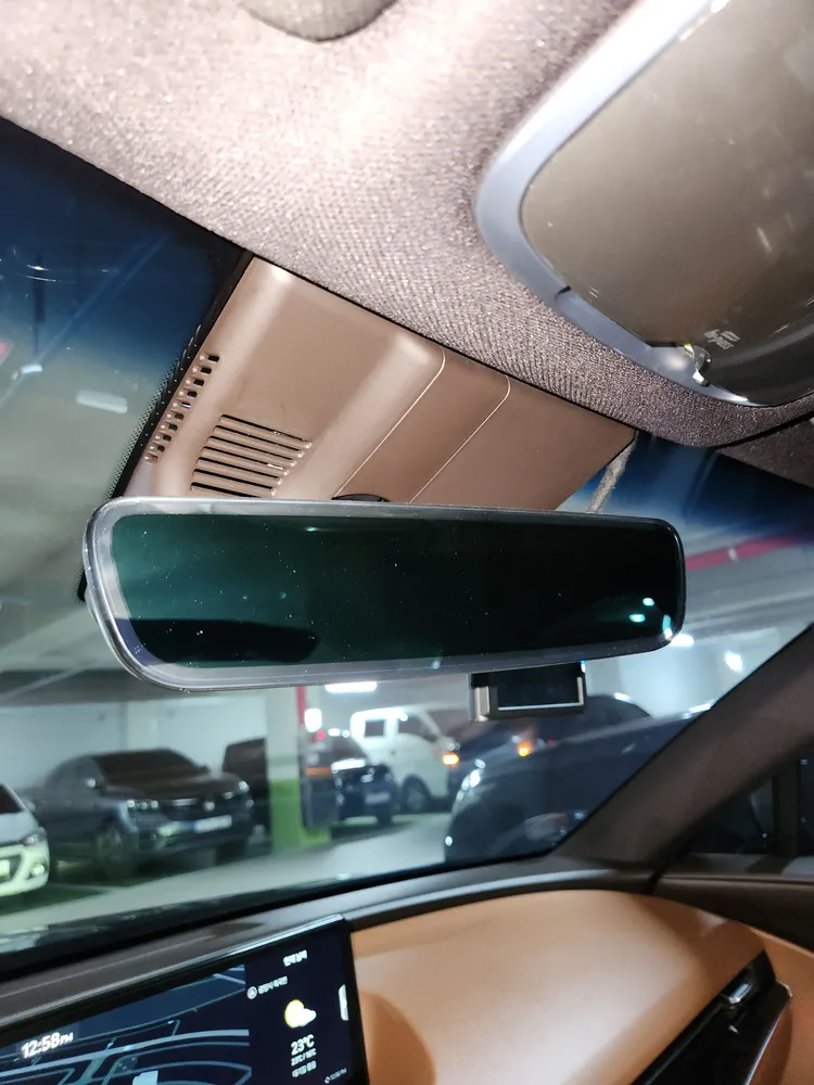 Genesis G80 24