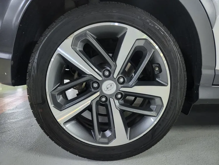 Hyundai Kona 26