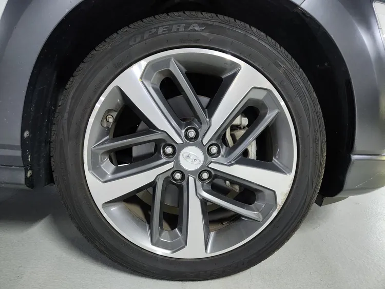 Hyundai Kona 27