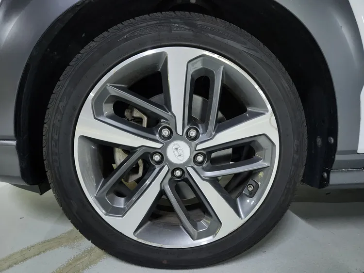 Hyundai Kona 28