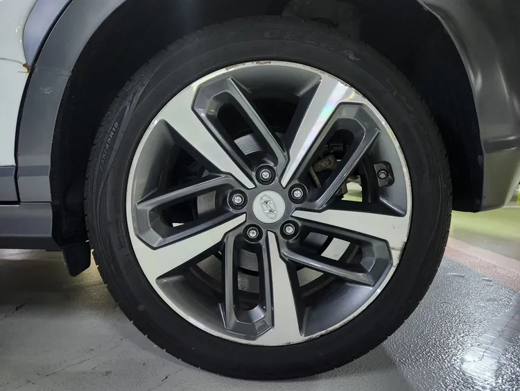 Hyundai Kona 29