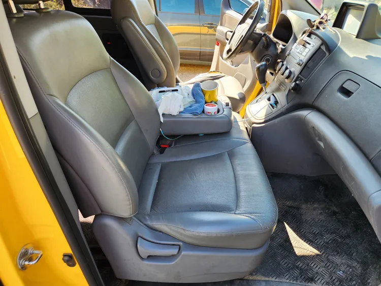 Hyundai Grand Starex 6