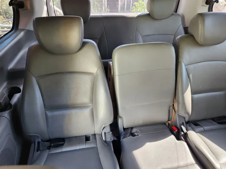 Hyundai Grand Starex 7