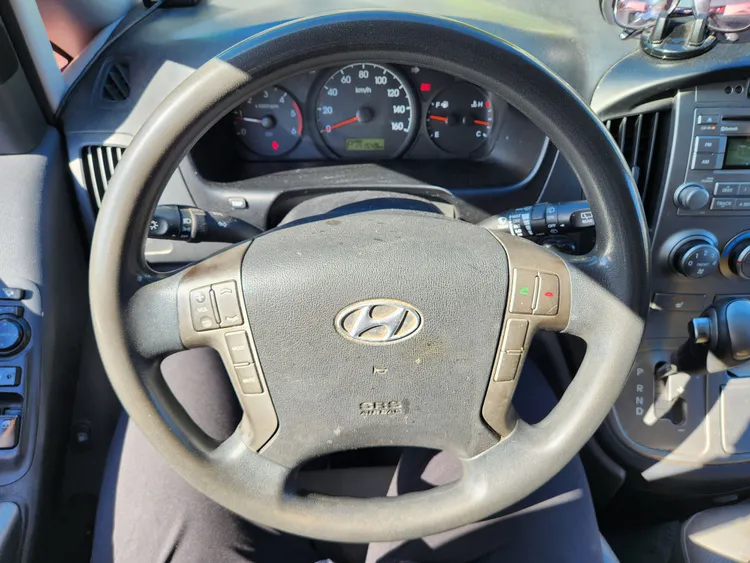 Hyundai Grand Starex 13