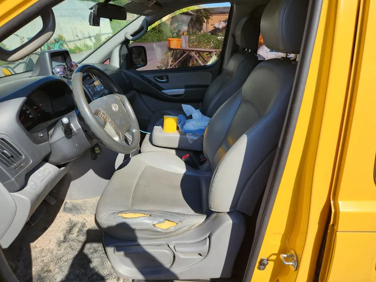 Hyundai Grand Starex 11