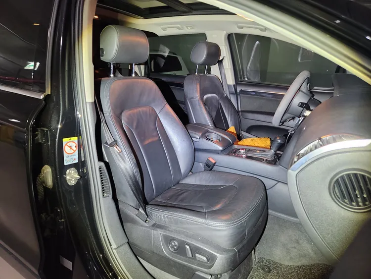 Audi Q7 (4L) 14