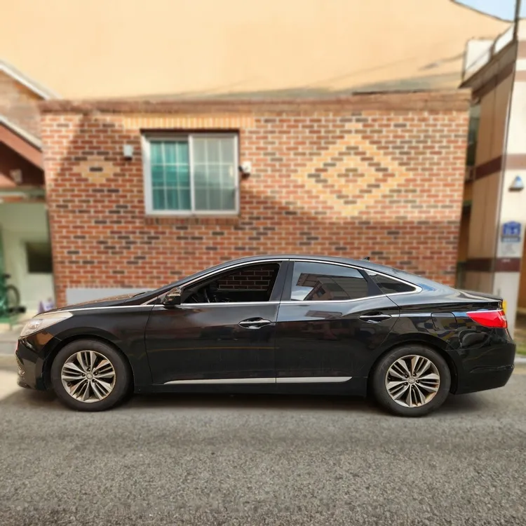 Hyundai Grandeur HG 3
