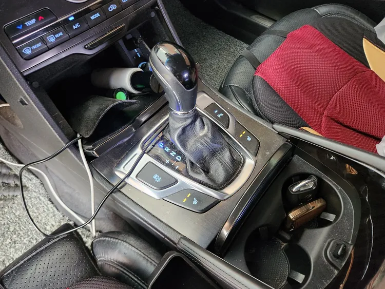 Hyundai Grandeur HG 17