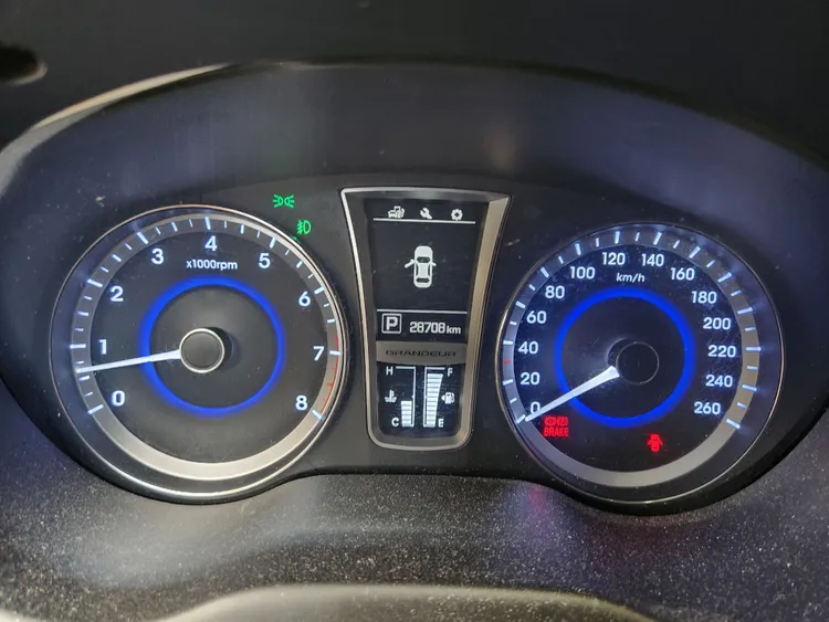 Hyundai Grandeur HG 14
