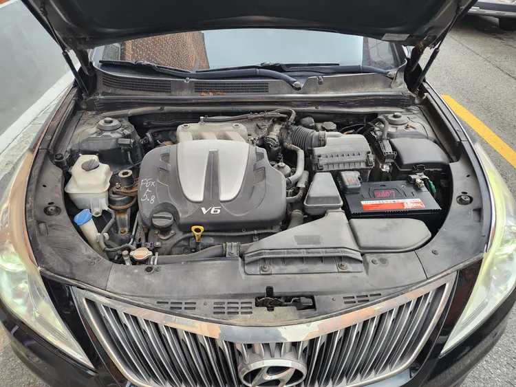 Hyundai Grandeur HG 37