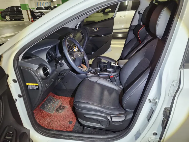 Hyundai Kona 7