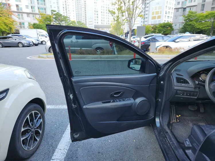 Renault Korea SM3 12