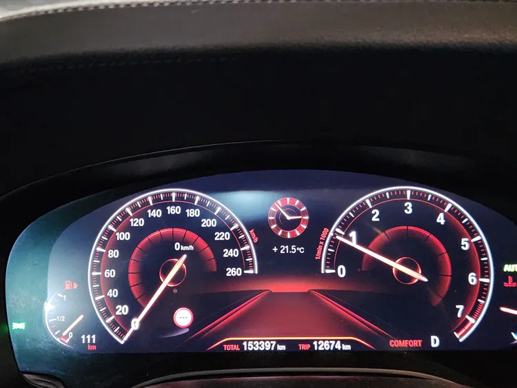 BMW 5 Series (G30) 15