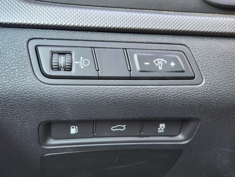 Hyundai Sonata New Rise 16