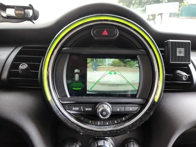 MINI Cooper (F56) 24