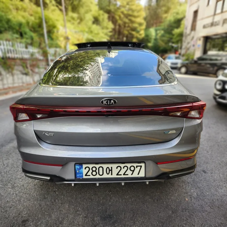 Kia K5 Hybrid 2