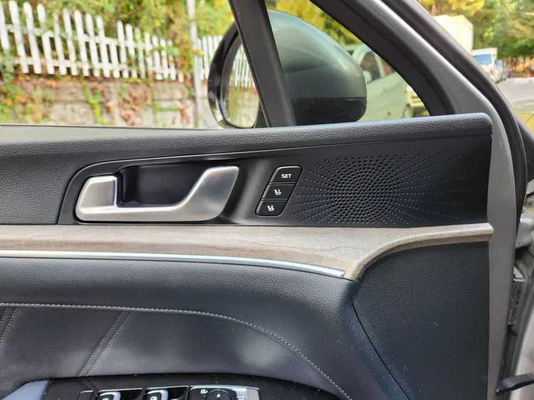 Kia K5 Hybrid 25