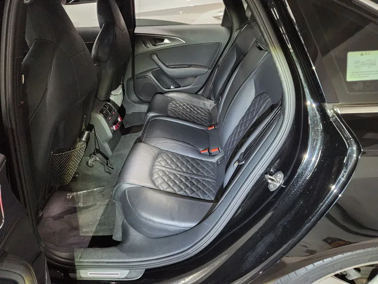Audi A6 (C7) 8