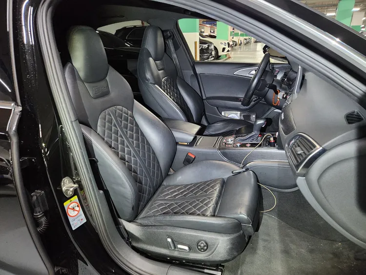 Audi A6 (C7) 10
