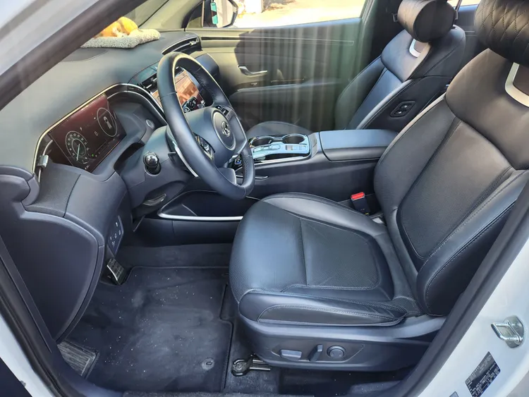 Hyundai Tucson Hybrid (NX4) 6