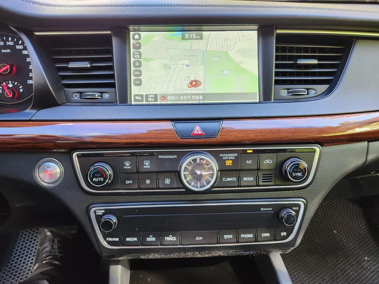 Kia K7 6