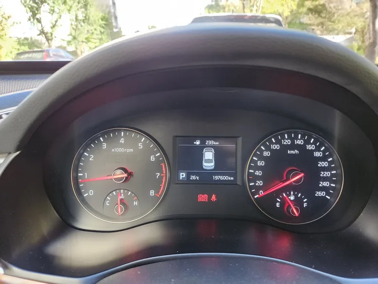 Kia K7 11