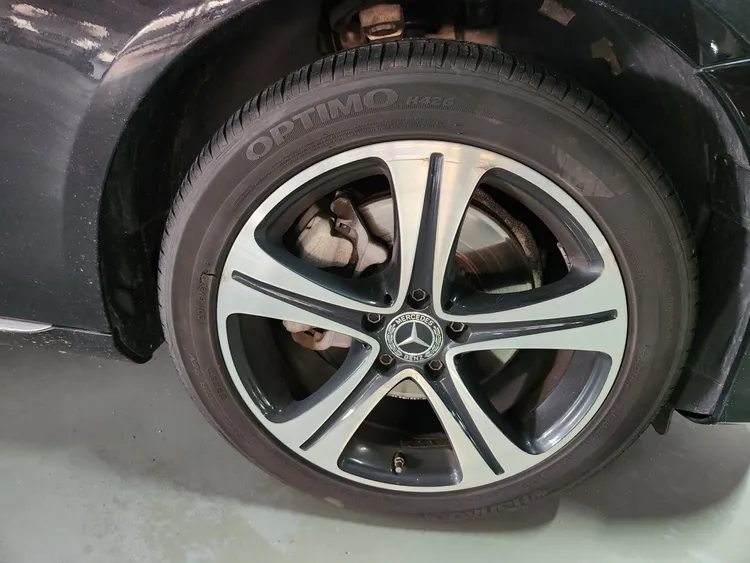 Mercedes E-Class (W213) 28