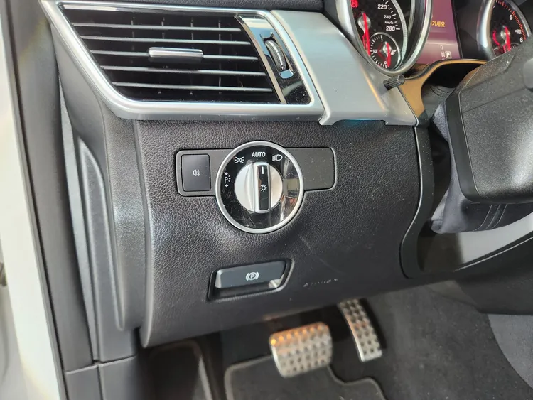 Mercedes GLE-Class (W166) 23