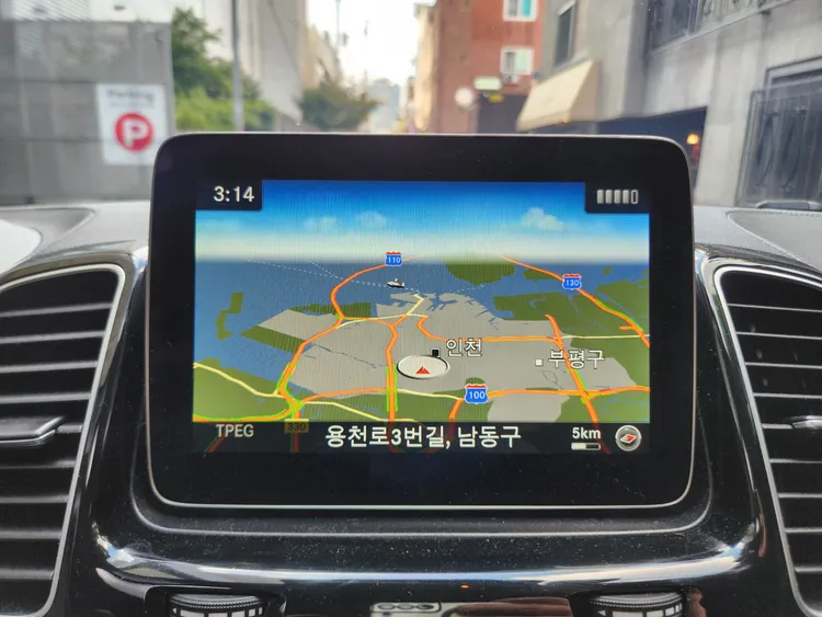 Mercedes GLE-Class (W166) 25