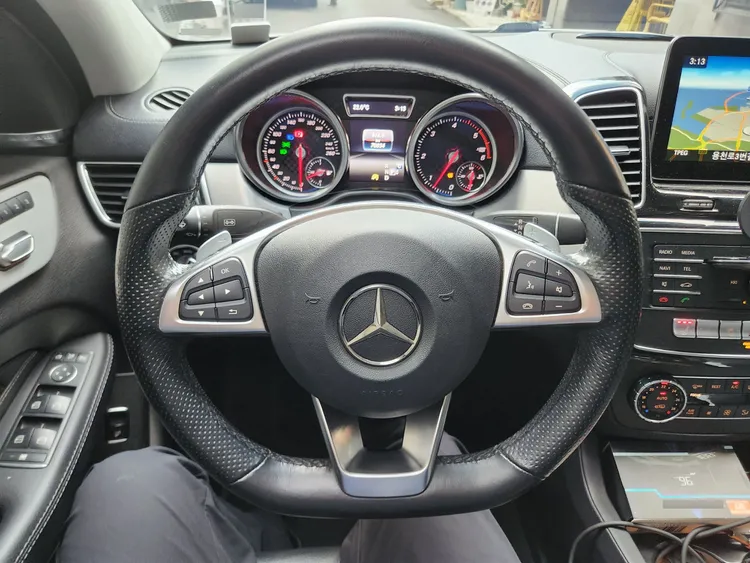 Mercedes GLE-Class (W166) 19