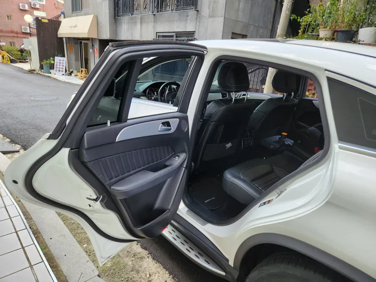 Mercedes GLE-Class (W166) 13