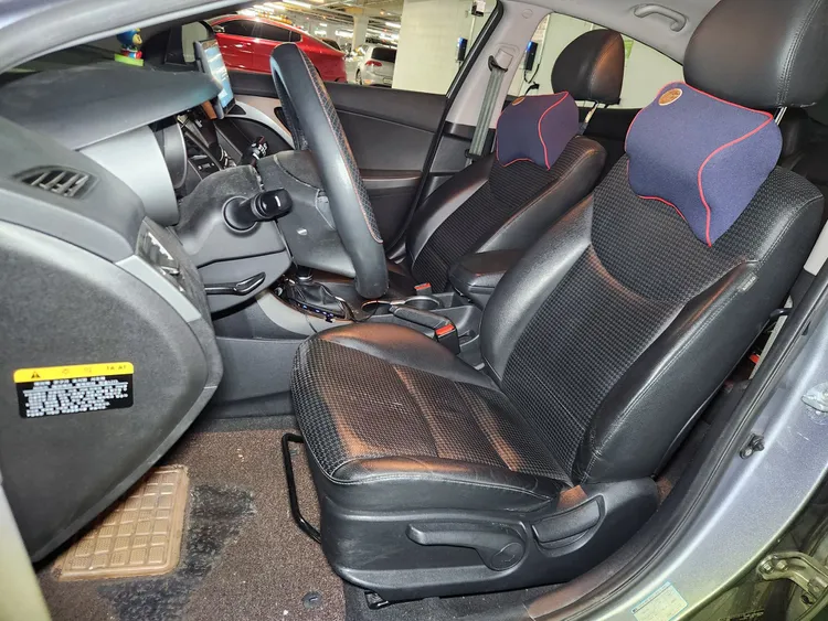 Hyundai Avante 6