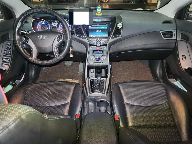 Hyundai Avante 9