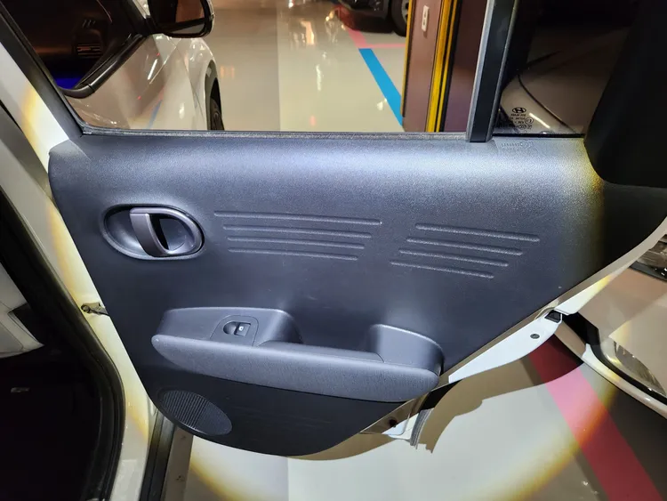 Hyundai Casper 21