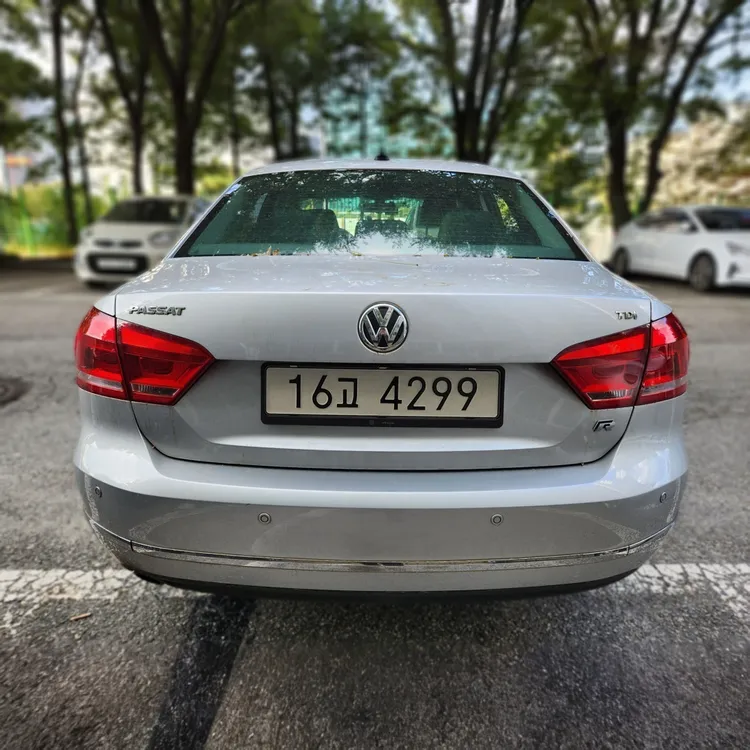 Volkswagen Passat 2