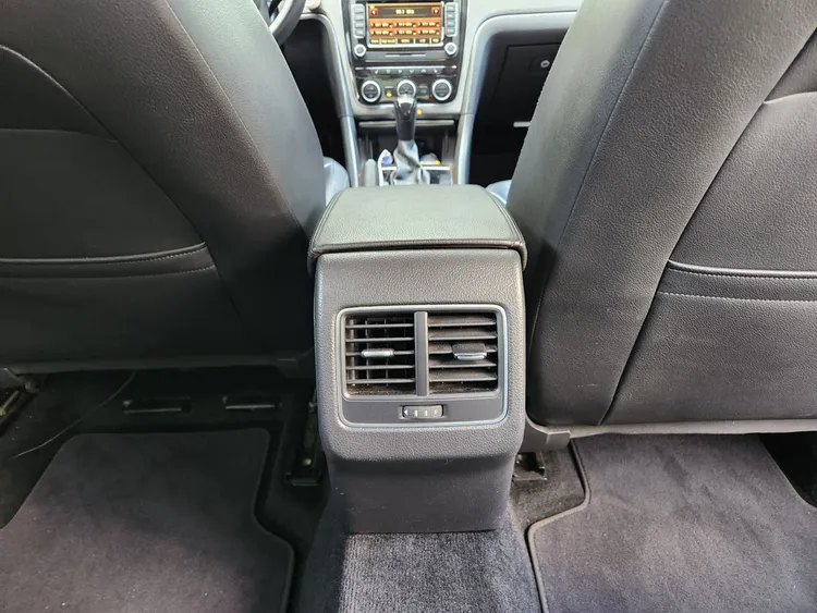 Volkswagen Passat 17