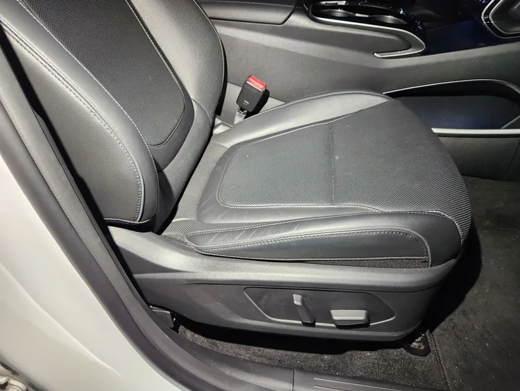 Hyundai Tucson Hybrid (NX4) 19