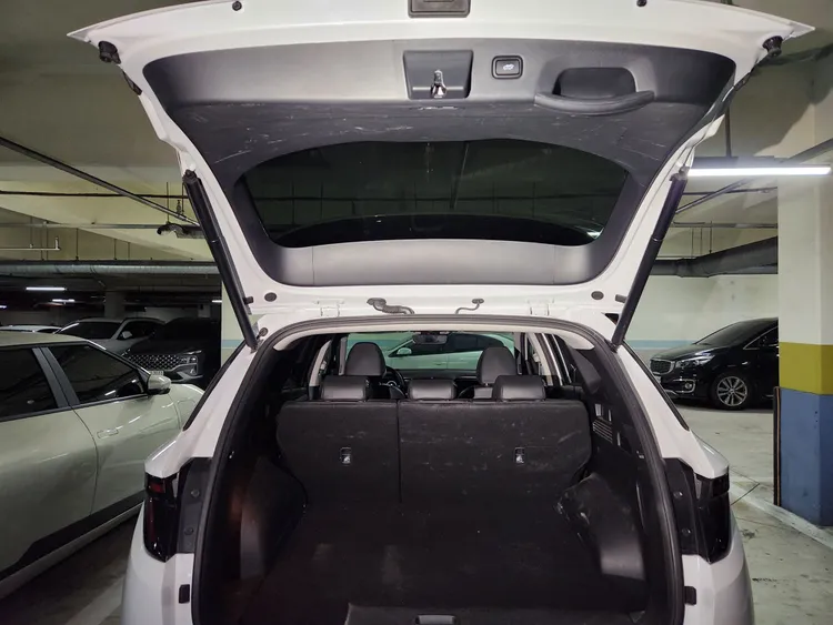 Hyundai Tucson Hybrid (NX4) 9