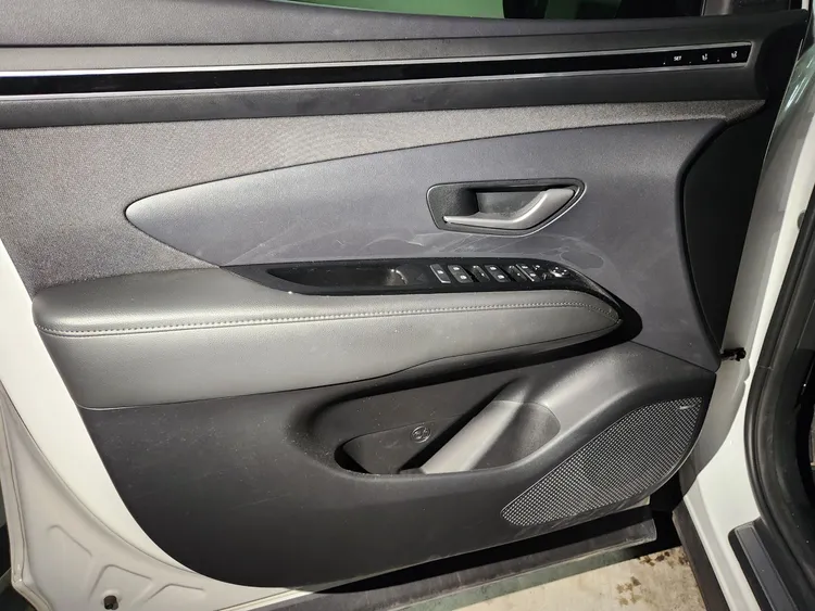 Hyundai Tucson Hybrid (NX4) 21