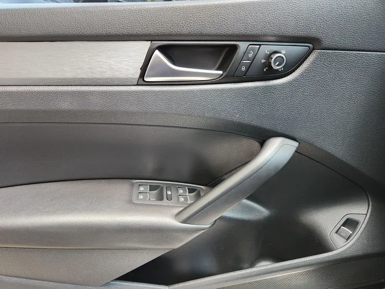 Volkswagen Passat 20