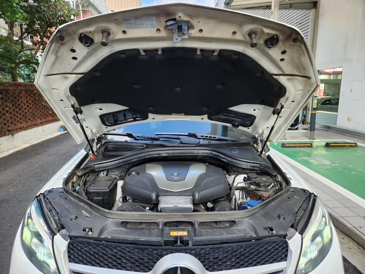 Mercedes GLE-Class (W166) 38