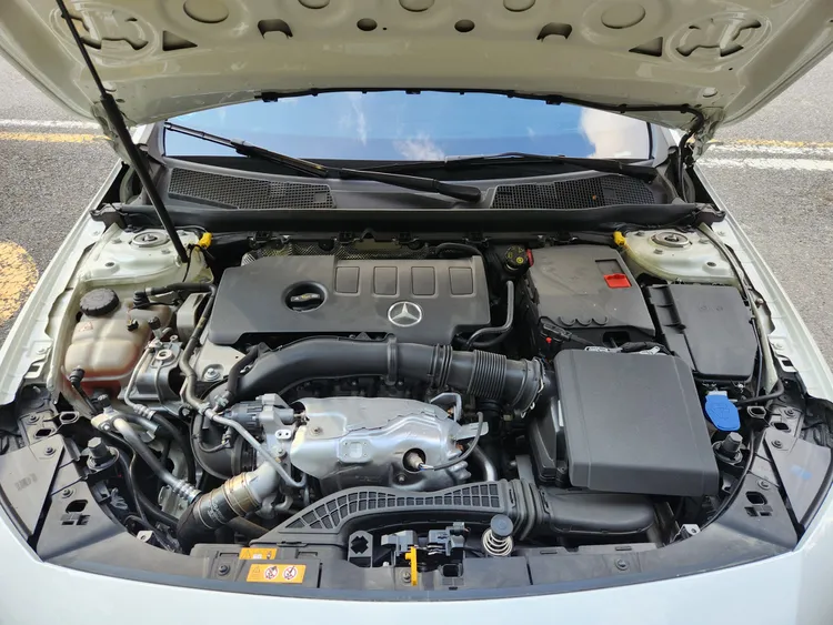 Mercedes A-Class (W177) 36
