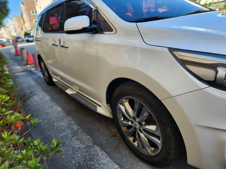 Kia Carnival 3