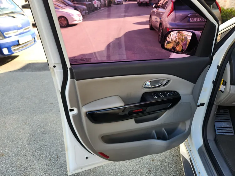 Kia Carnival 30