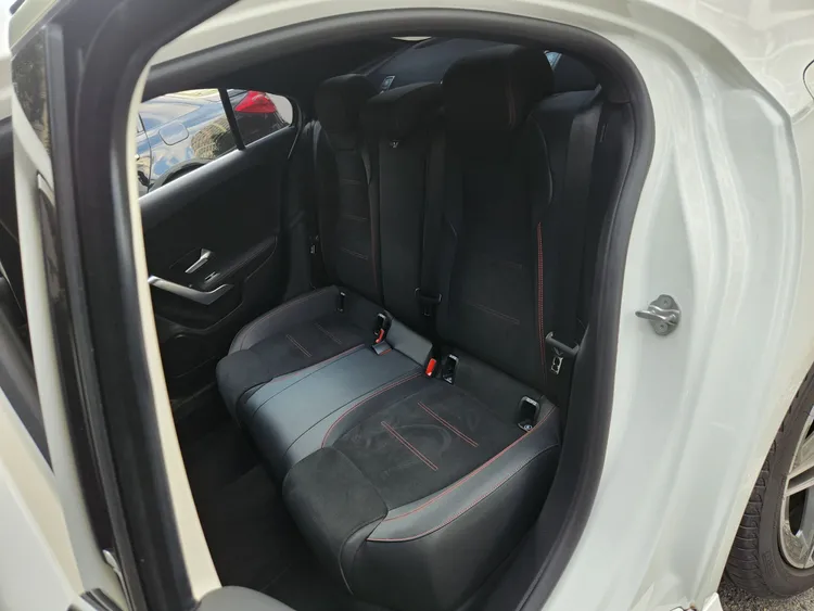 Mercedes A-Class (W177) 11