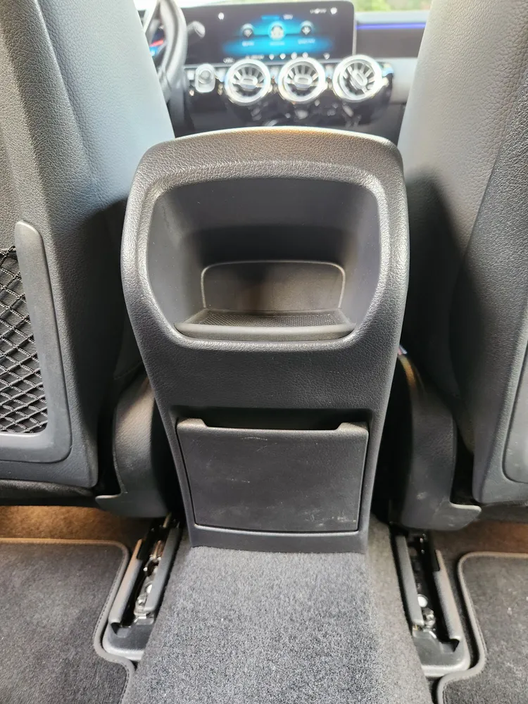 Mercedes A-Class (W177) 28