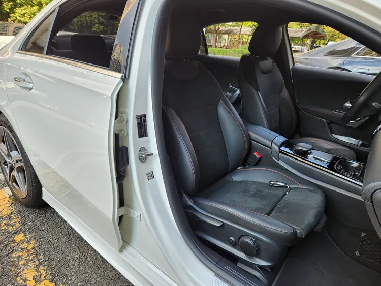 Mercedes A-Class (W177) 14