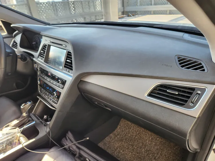 Hyundai LF Sonata 13